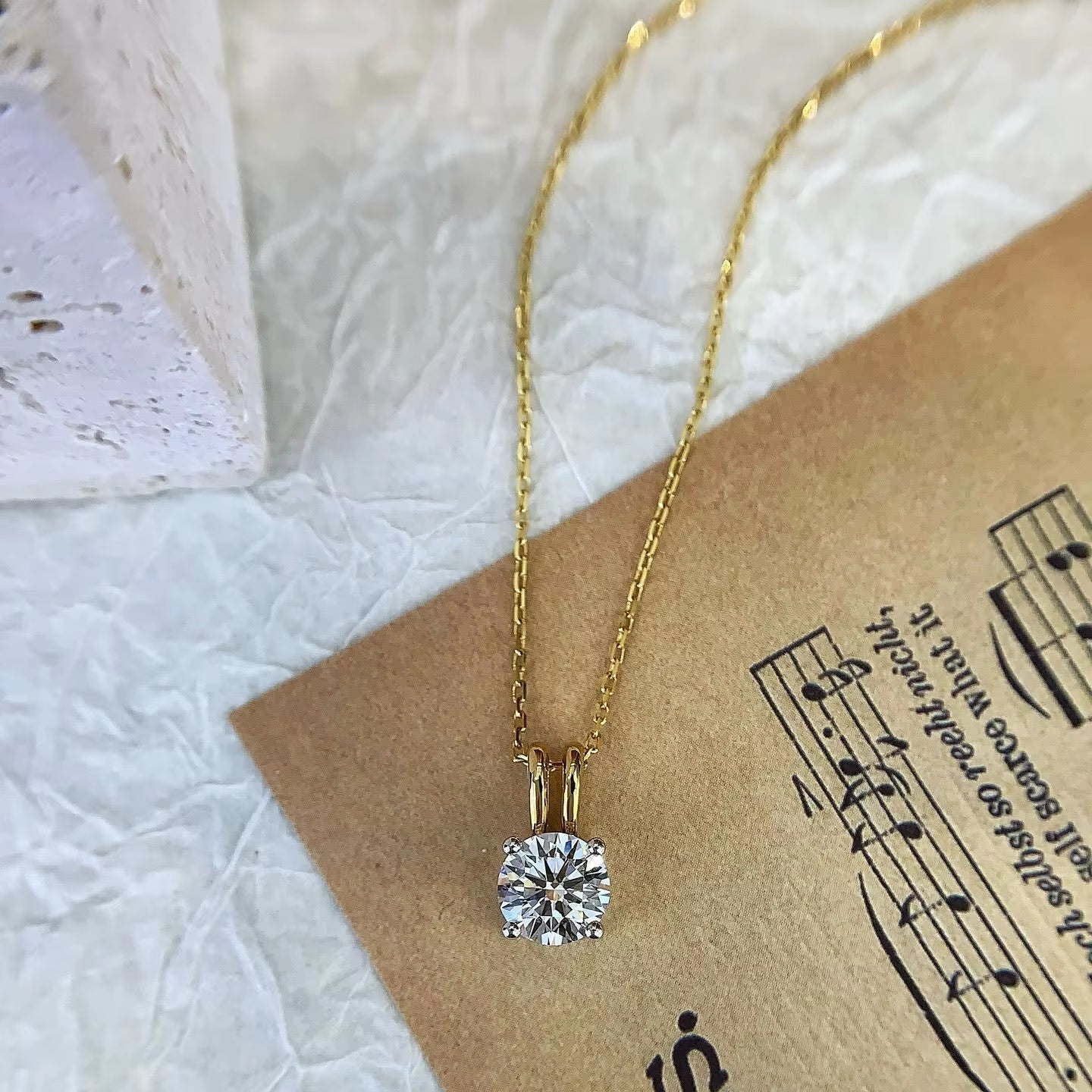 1.00 Carat Round Lab-Grown Diamond Solitaire Pendant in 14K Yellow Gold – IGI Certified